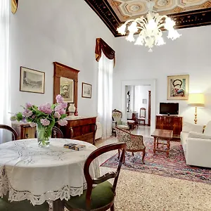 testa.hotelslidodijesolo.com/