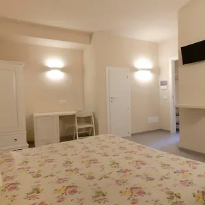 carruggio.hotelitalianriviera.com/